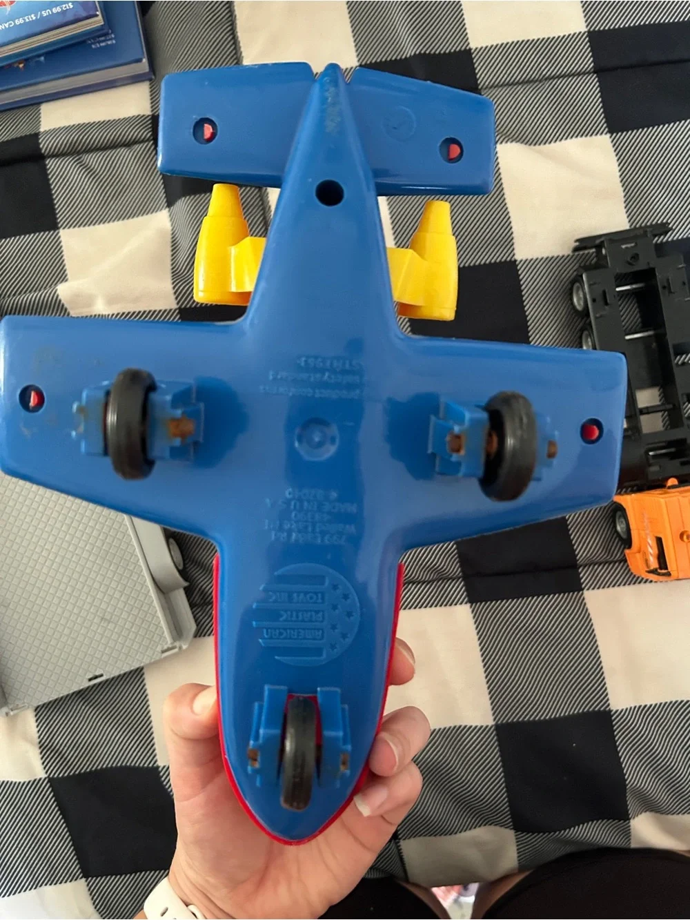 Kids plastic toy lot